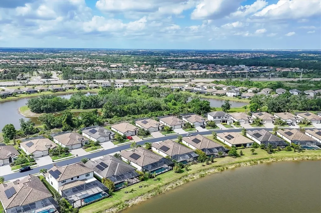 18045 Polo Trail Lakewood Ranch FL 34211