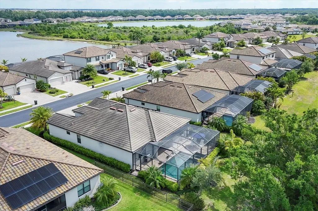 18045 Polo Trail Lakewood Ranch FL 34211