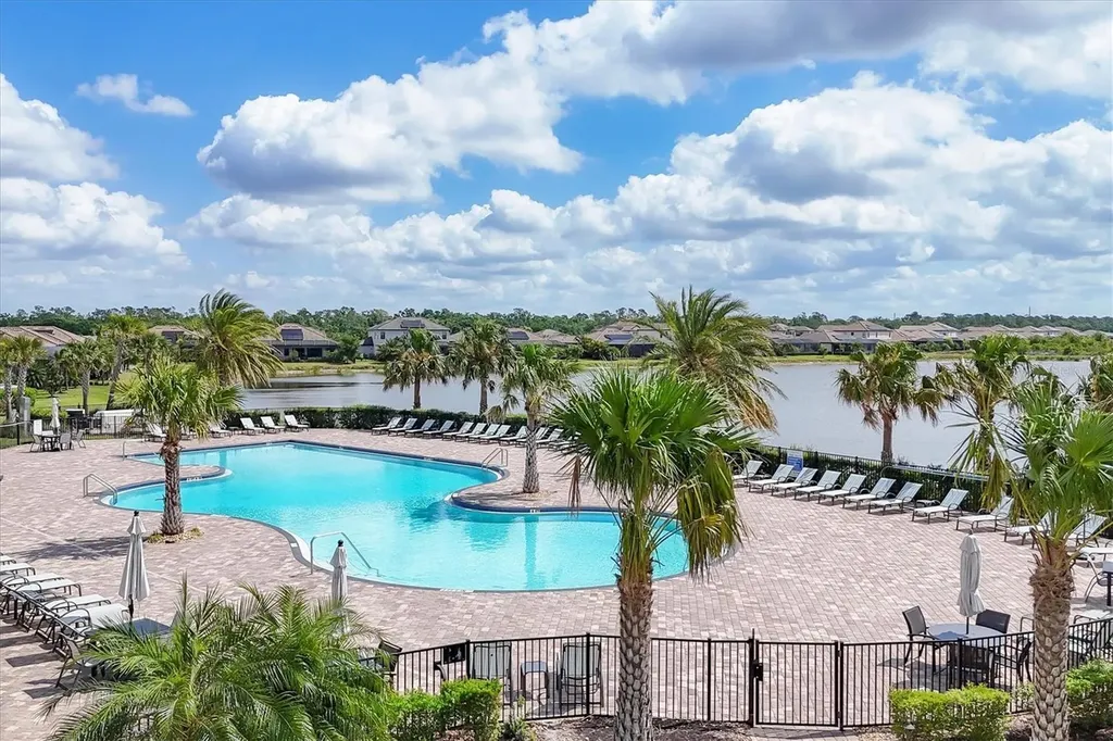 18045 Polo Trail Lakewood Ranch FL 34211