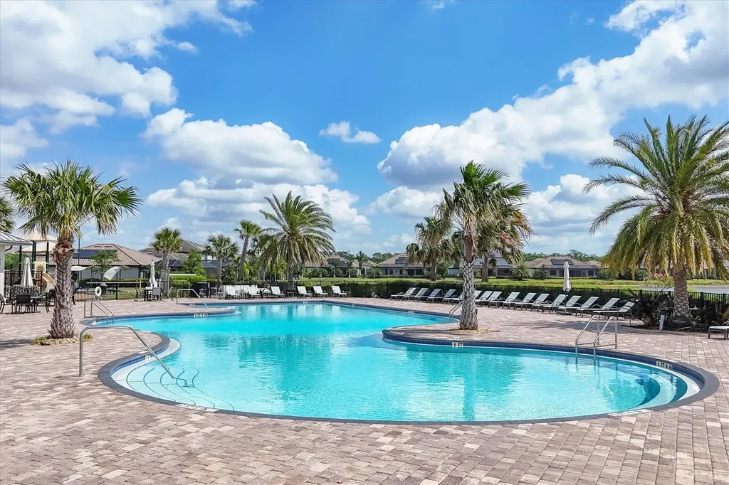 18045 Polo Trail Lakewood Ranch FL 34211