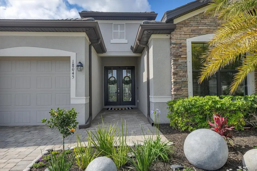 18045 Polo Trail Lakewood Ranch FL 34211