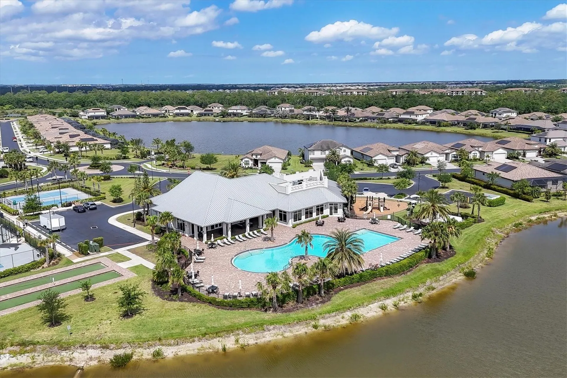 18045 Polo Trail Lakewood Ranch FL 34211