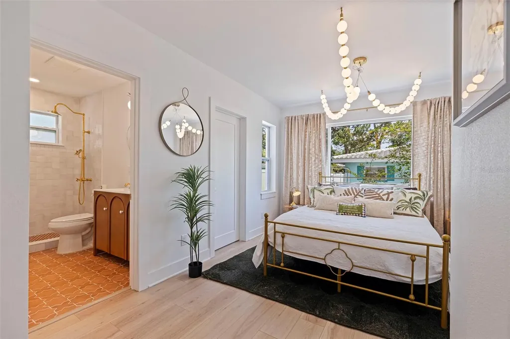 1579 Bayshore Boulevard Dunedin FL 34698