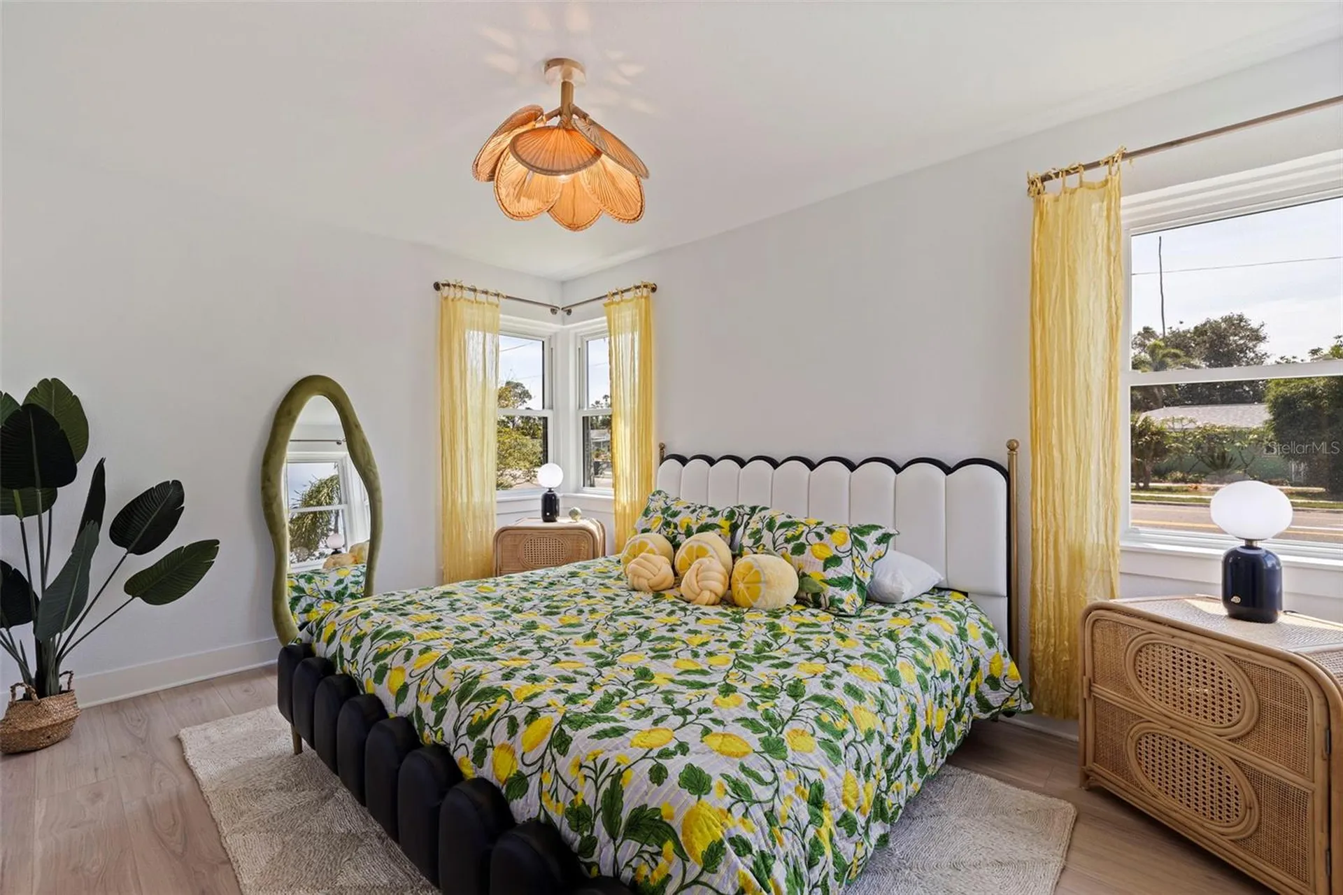 1579 Bayshore Boulevard Dunedin FL 34698