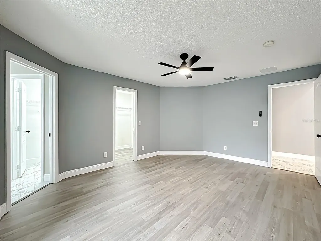 697 Winding Lake Drive Clermont FL 34711