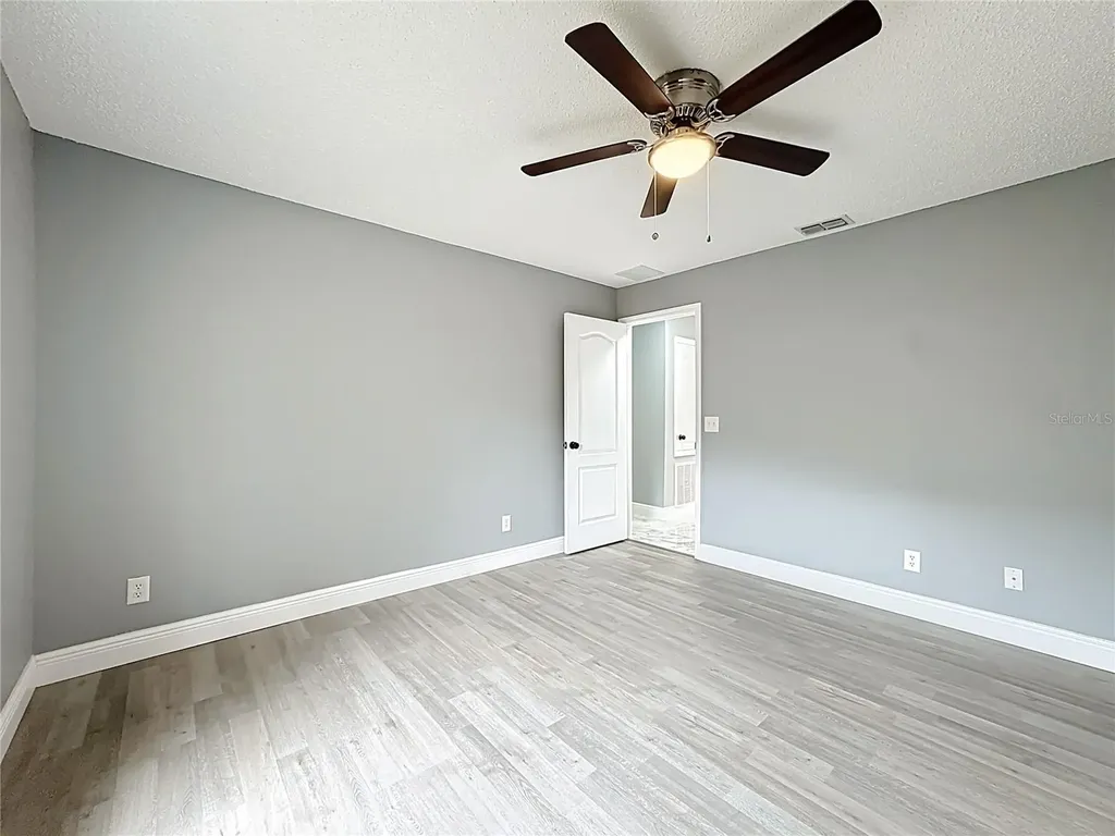 697 Winding Lake Drive Clermont FL 34711