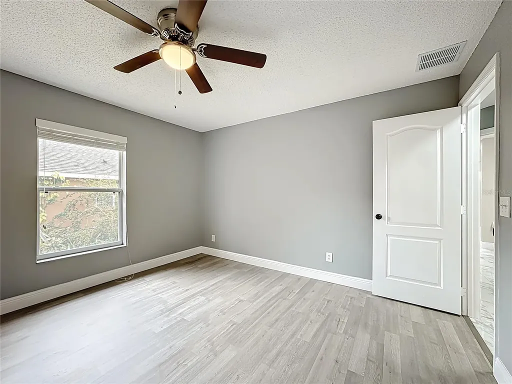 697 Winding Lake Drive Clermont FL 34711
