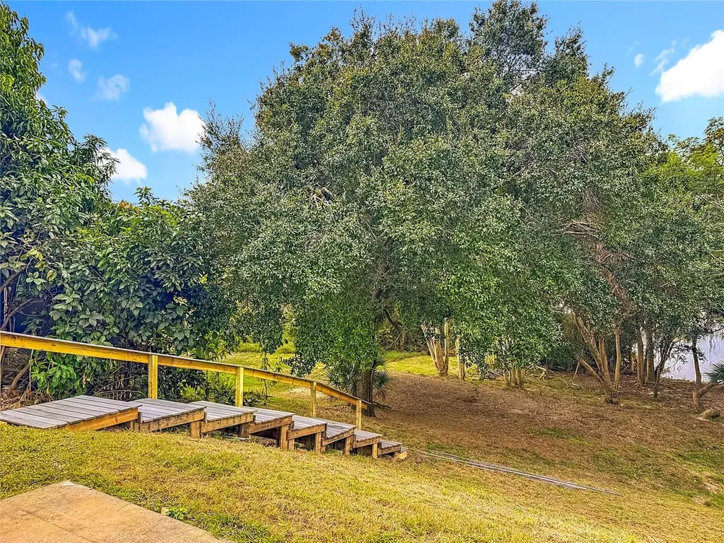 697 Winding Lake Drive Clermont FL 34711