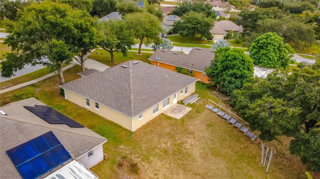 697 Winding Lake Drive Clermont FL 34711