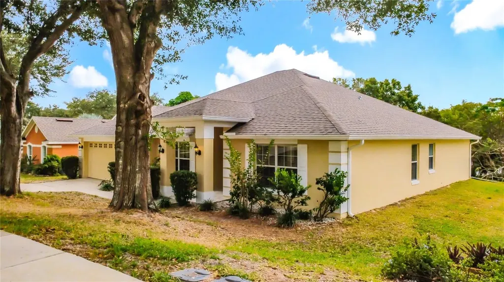 697 Winding Lake Drive Clermont FL 34711