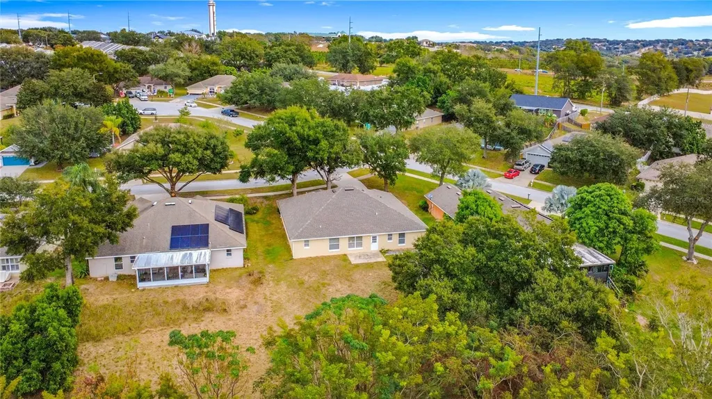 697 Winding Lake Drive Clermont FL 34711