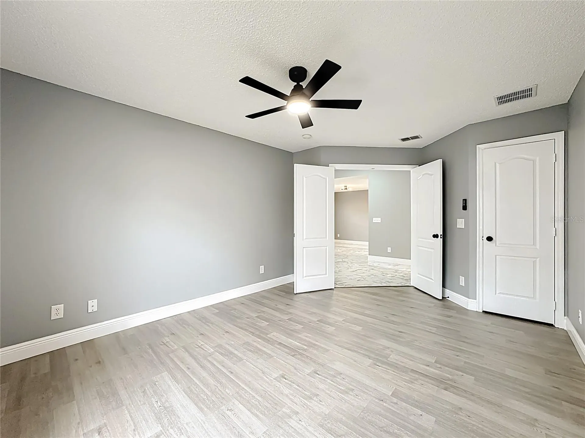 697 Winding Lake Drive Clermont FL 34711