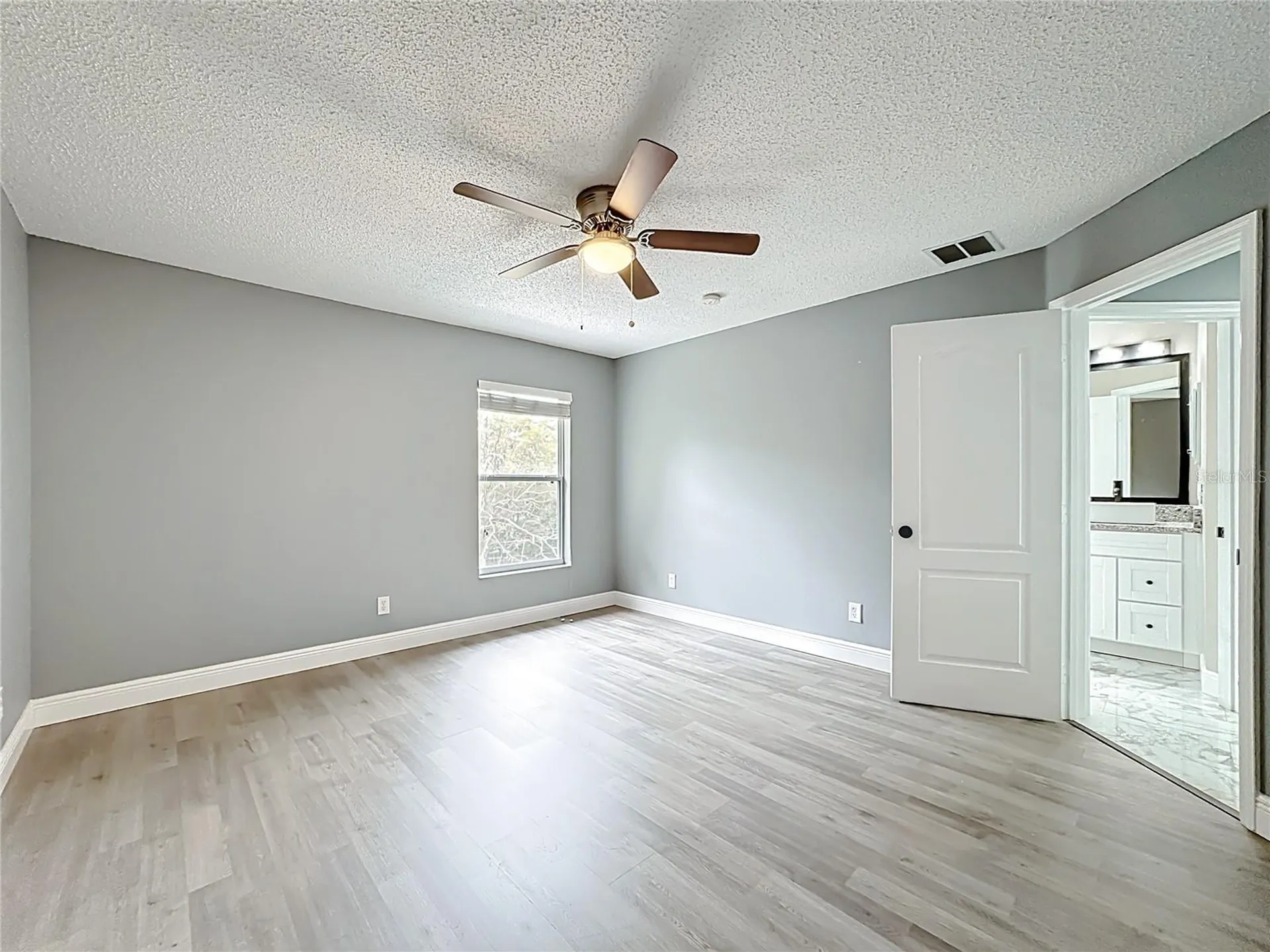 697 Winding Lake Drive Clermont FL 34711