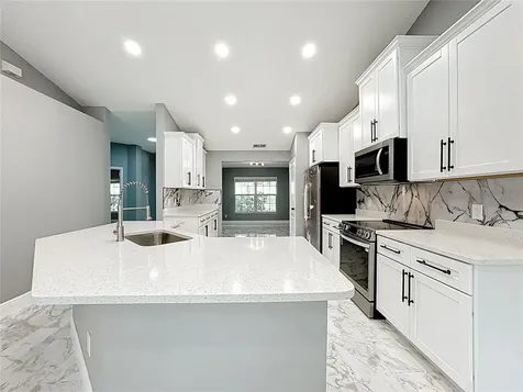 697 Winding Lake Drive Clermont FL 34711