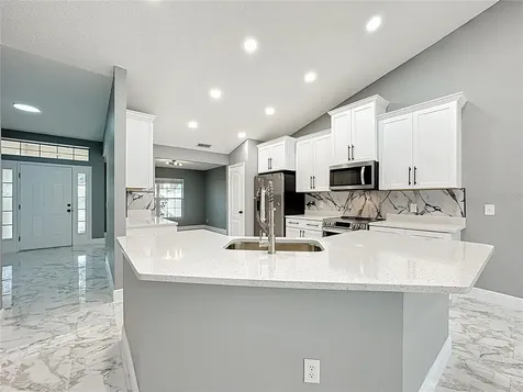 697 Winding Lake Drive Clermont FL 34711