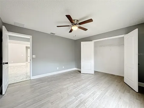 697 Winding Lake Drive Clermont FL 34711