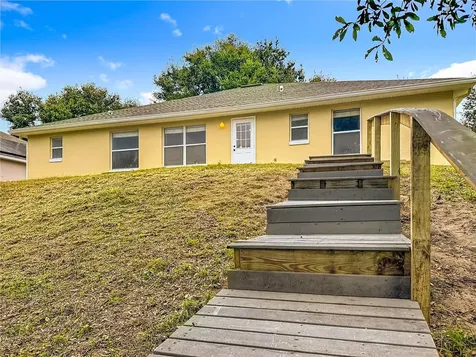 697 Winding Lake Drive Clermont FL 34711