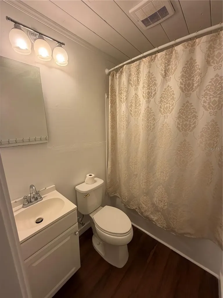 118 E Pine Street Davenport FL 33837