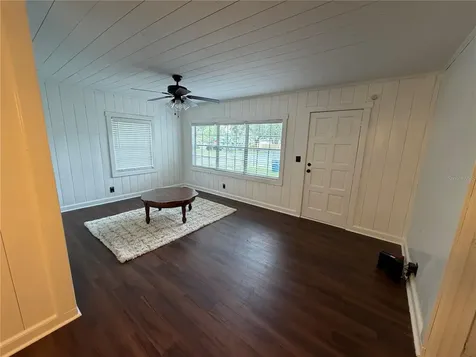 118 E Pine Street Davenport FL 33837