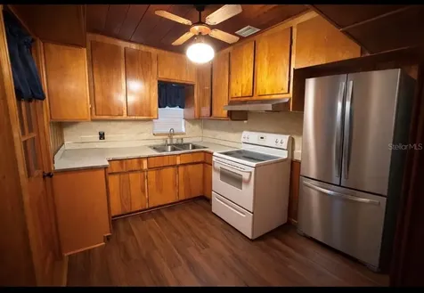 118 E Pine Street Davenport FL 33837