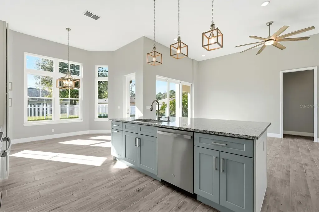 16 Pierce Lane Palm Coast FL 32164