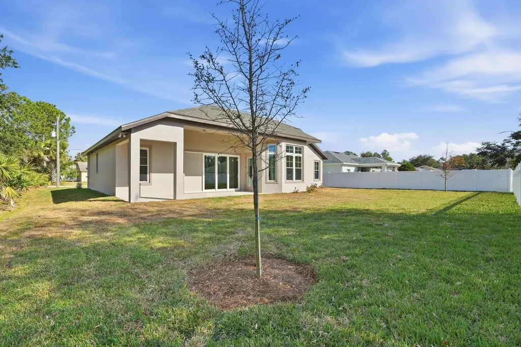 16 Pierce Lane Palm Coast FL 32164