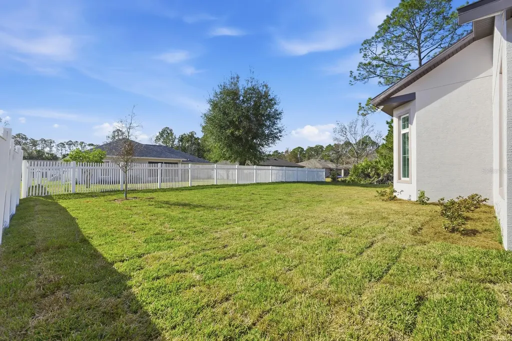 16 Pierce Lane Palm Coast FL 32164