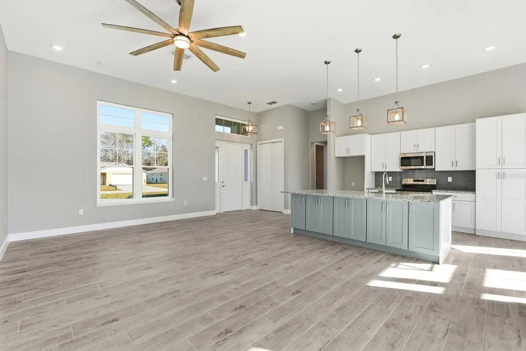 16 Pierce Lane Palm Coast FL 32164