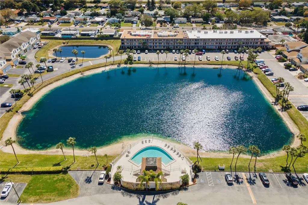 6400 46th Avenue N Kenneth City FL 33709