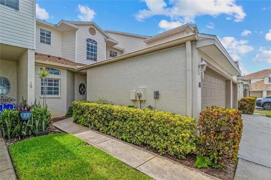 6400 46th Avenue N Kenneth City FL 33709