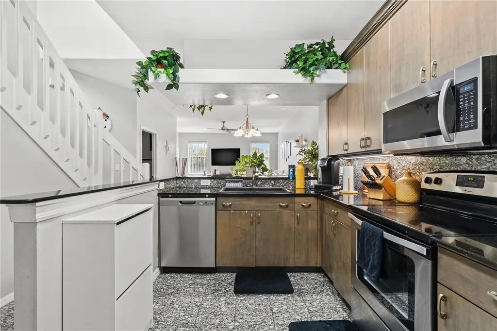 6400 46th Avenue N Kenneth City FL 33709