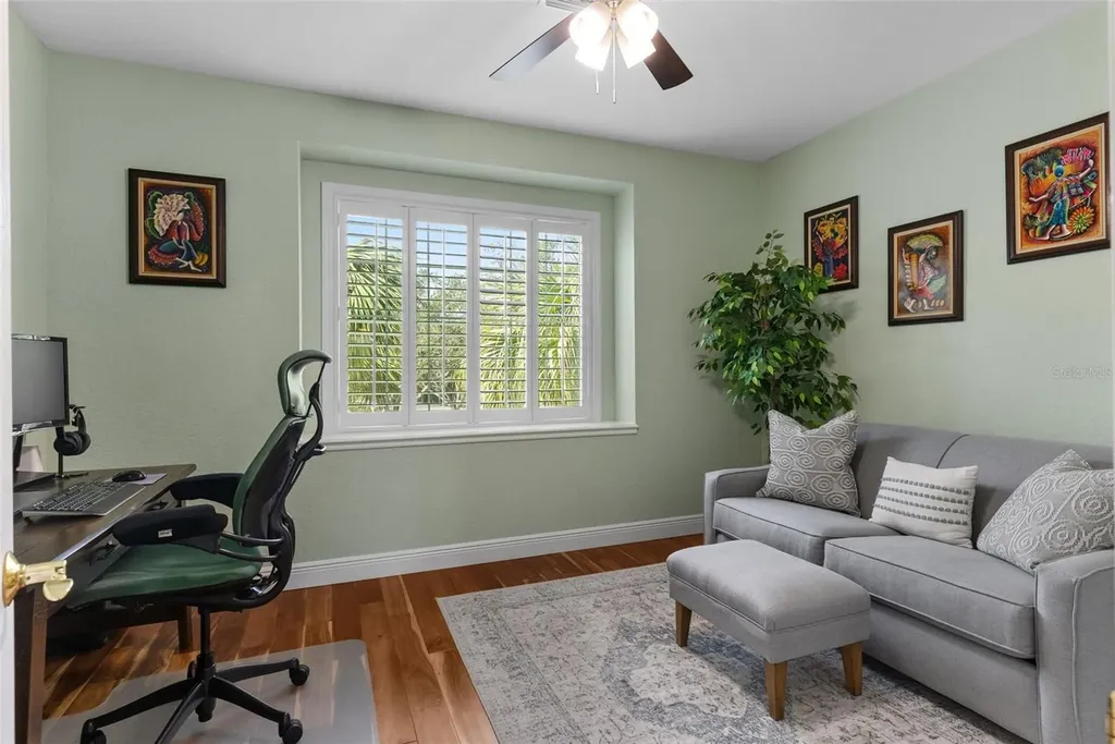 112 Brent Circle Oldsmar FL 34677