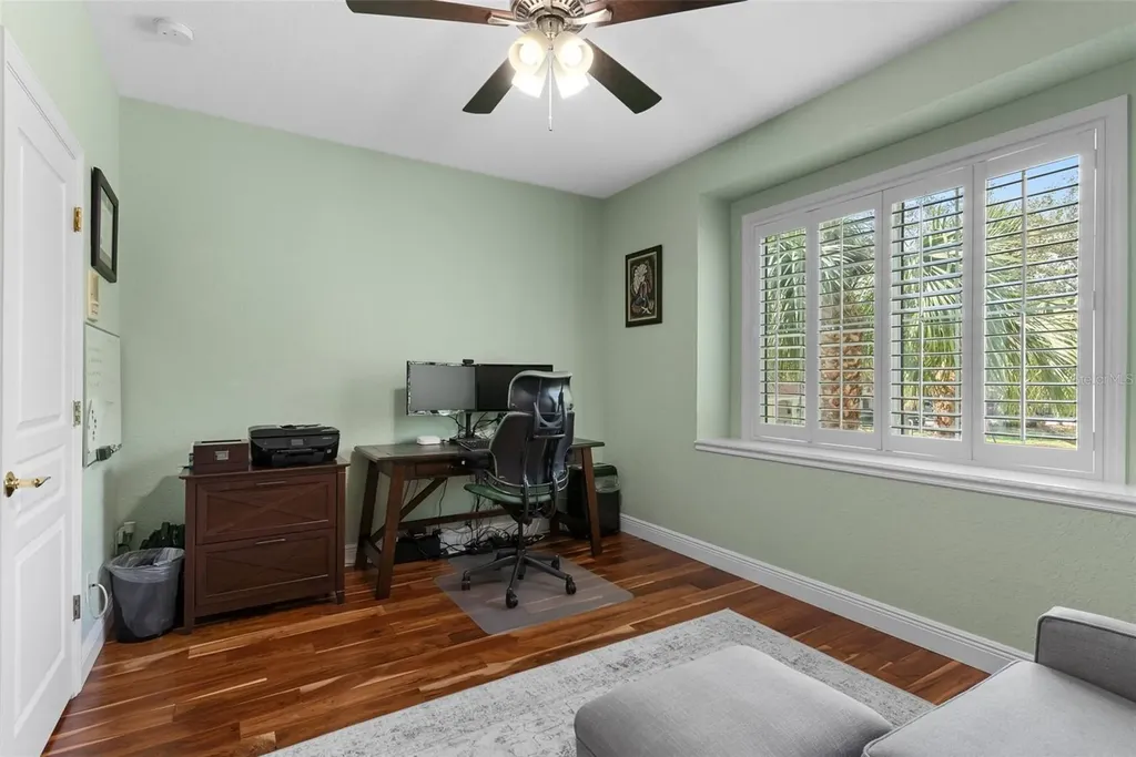 112 Brent Circle Oldsmar FL 34677