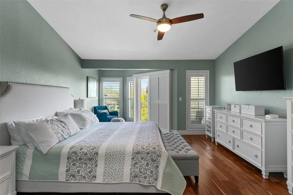 112 Brent Circle Oldsmar FL 34677