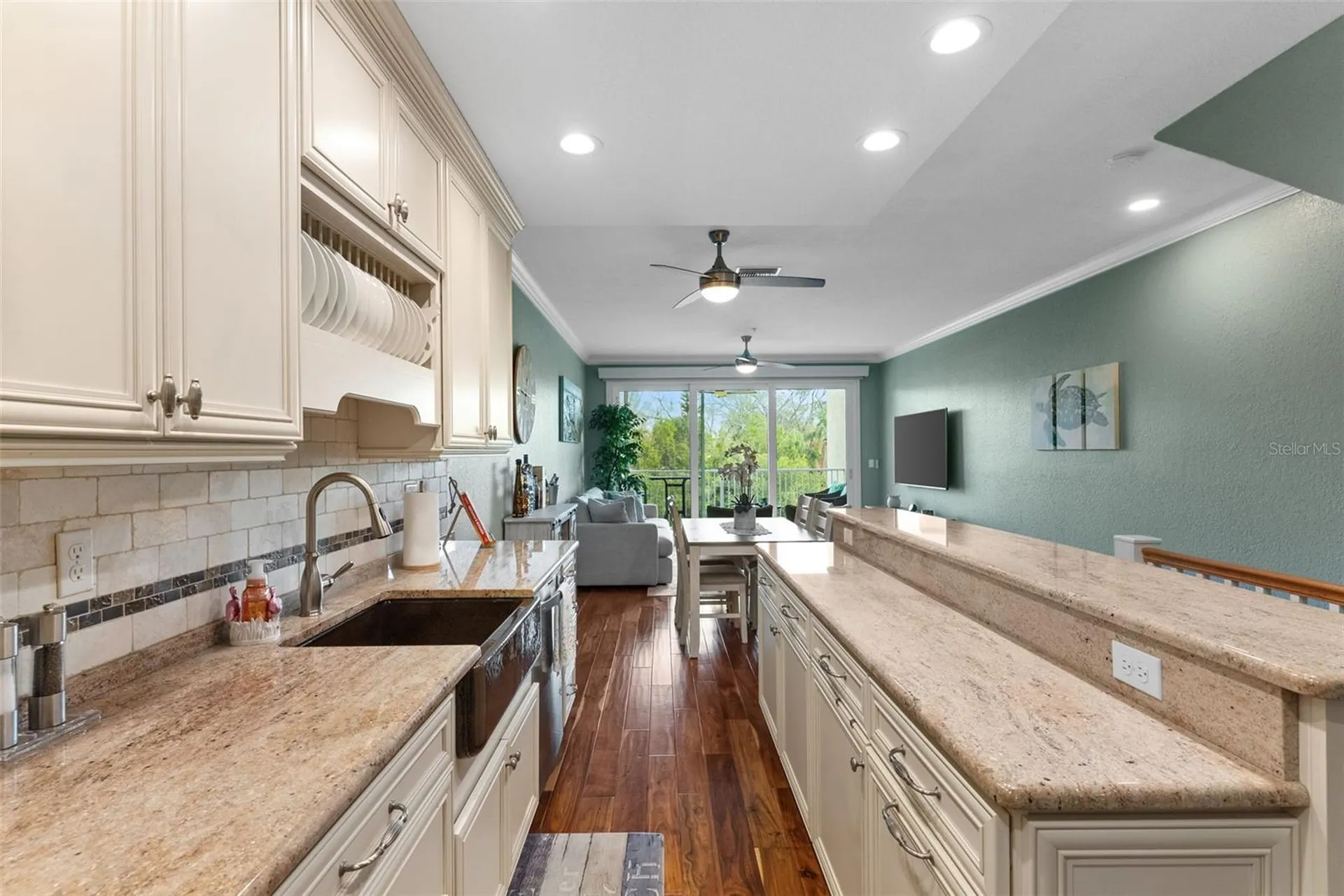 112 Brent Circle Oldsmar FL 34677