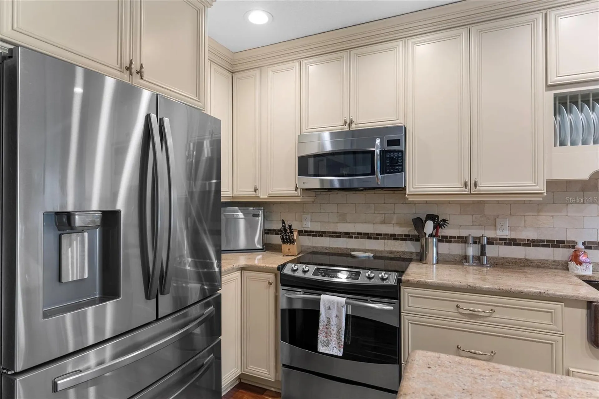112 Brent Circle Oldsmar FL 34677