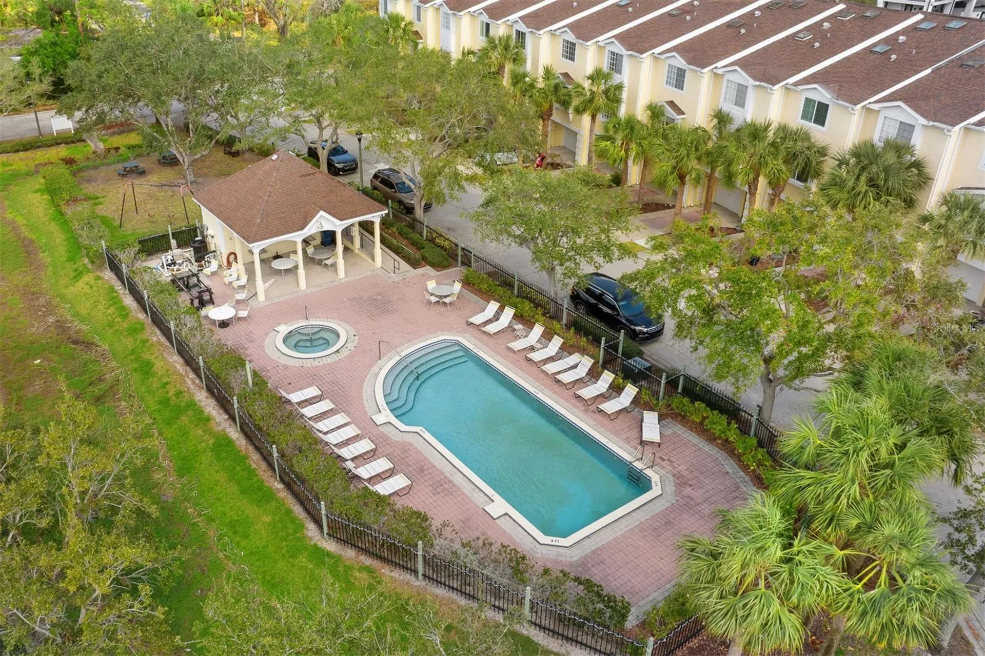 112 Brent Circle Oldsmar FL 34677