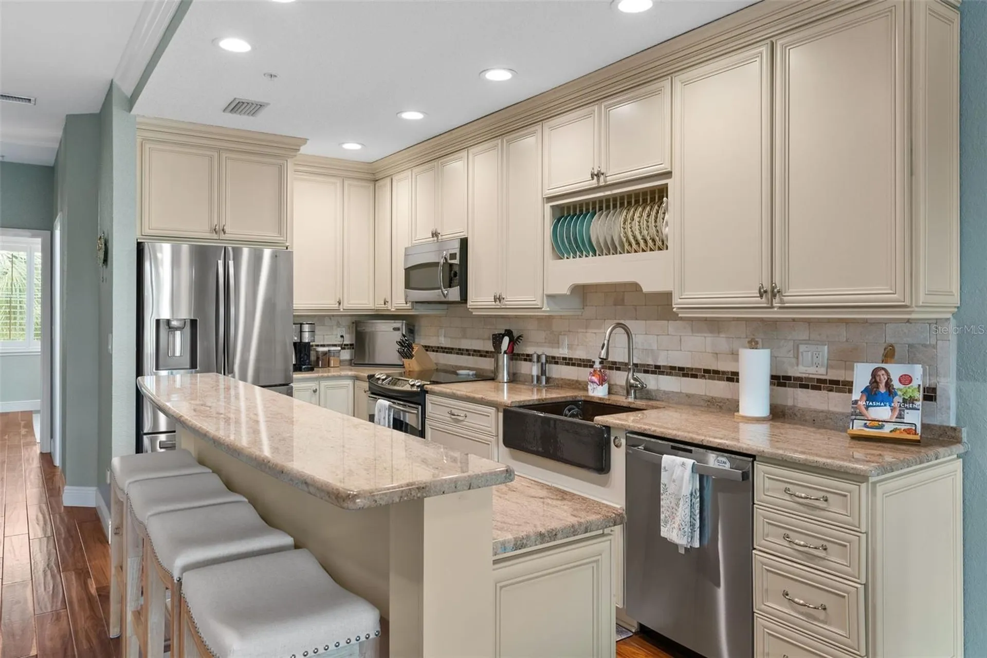 112 Brent Circle Oldsmar FL 34677