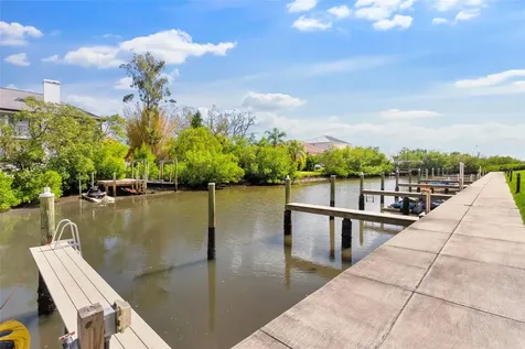 112 Brent Circle Oldsmar FL 34677