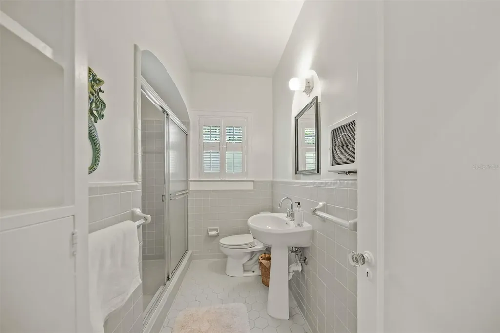 1917 Bahia Vista Street Sarasota FL 34239