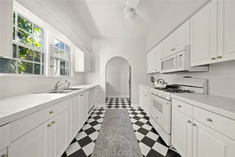 1917 Bahia Vista Street Sarasota FL 34239