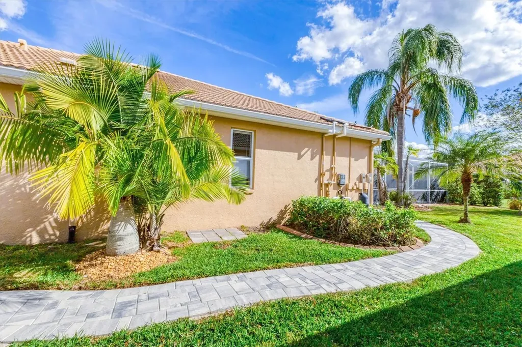 6163 Palomino Circle Bradenton FL 34201