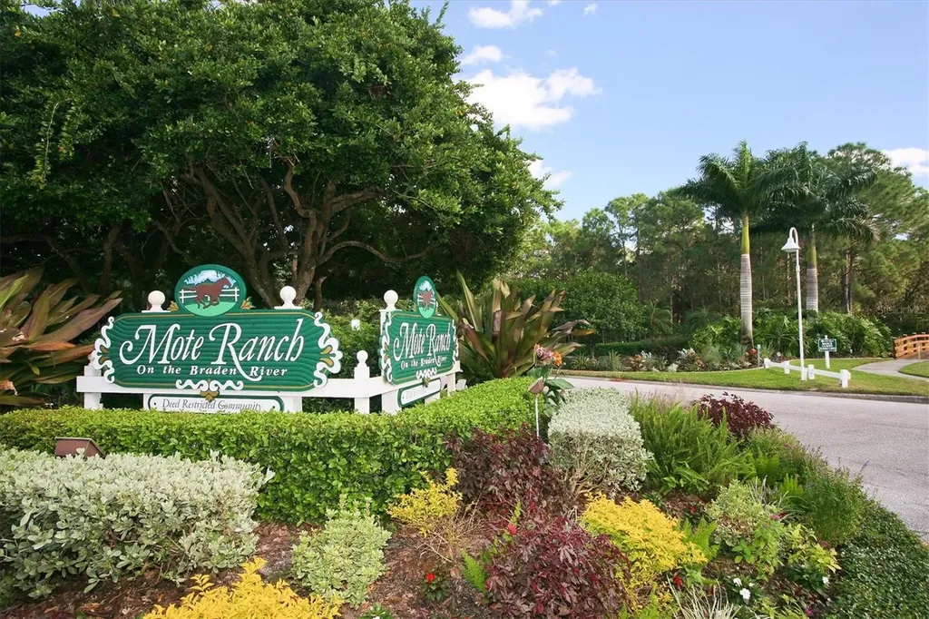 6163 Palomino Circle Bradenton FL 34201
