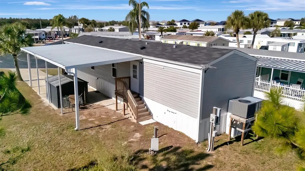 105 W Saint Johns Way Apollo Beach FL 33572