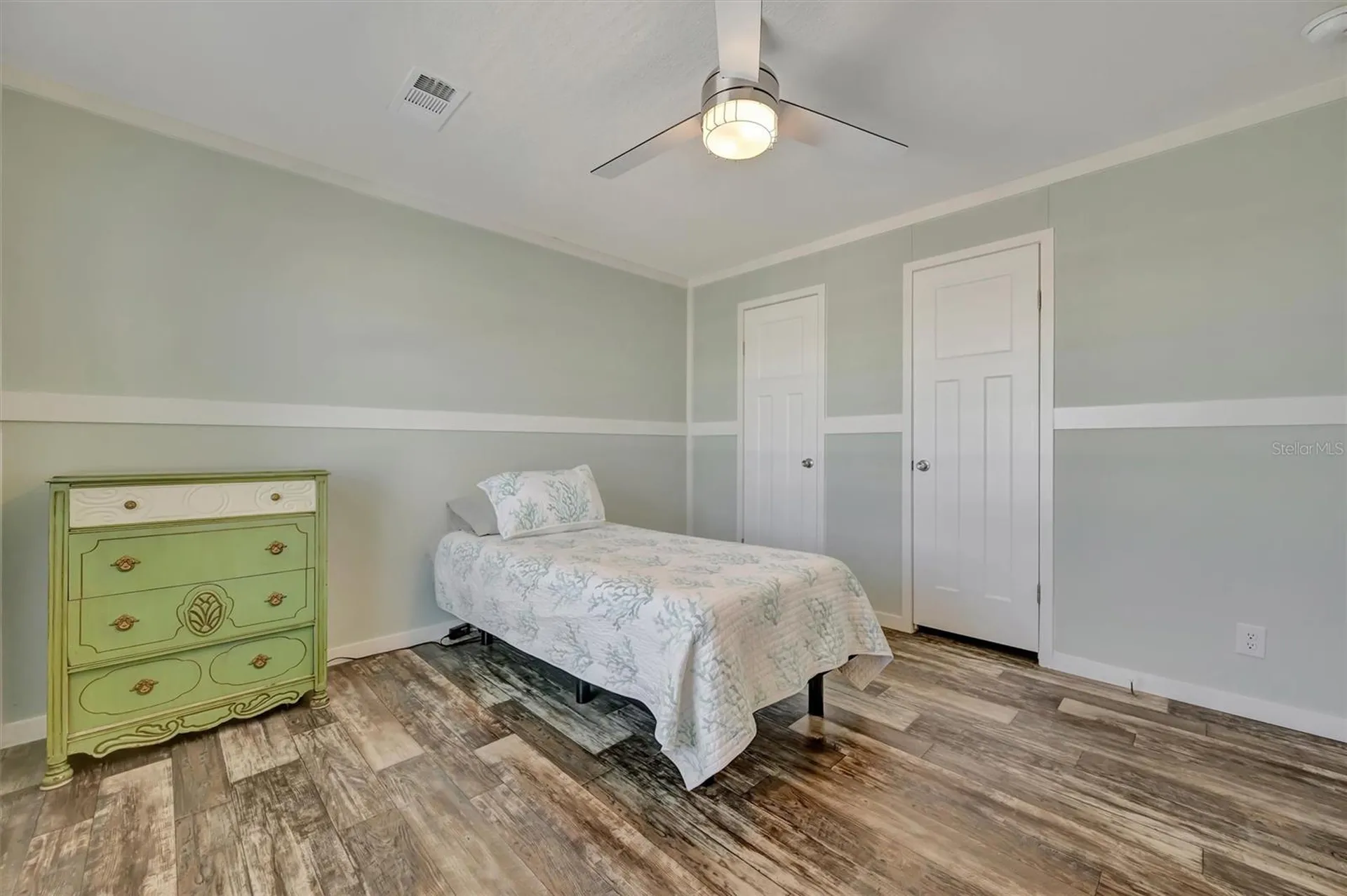 105 W Saint Johns Way Apollo Beach FL 33572