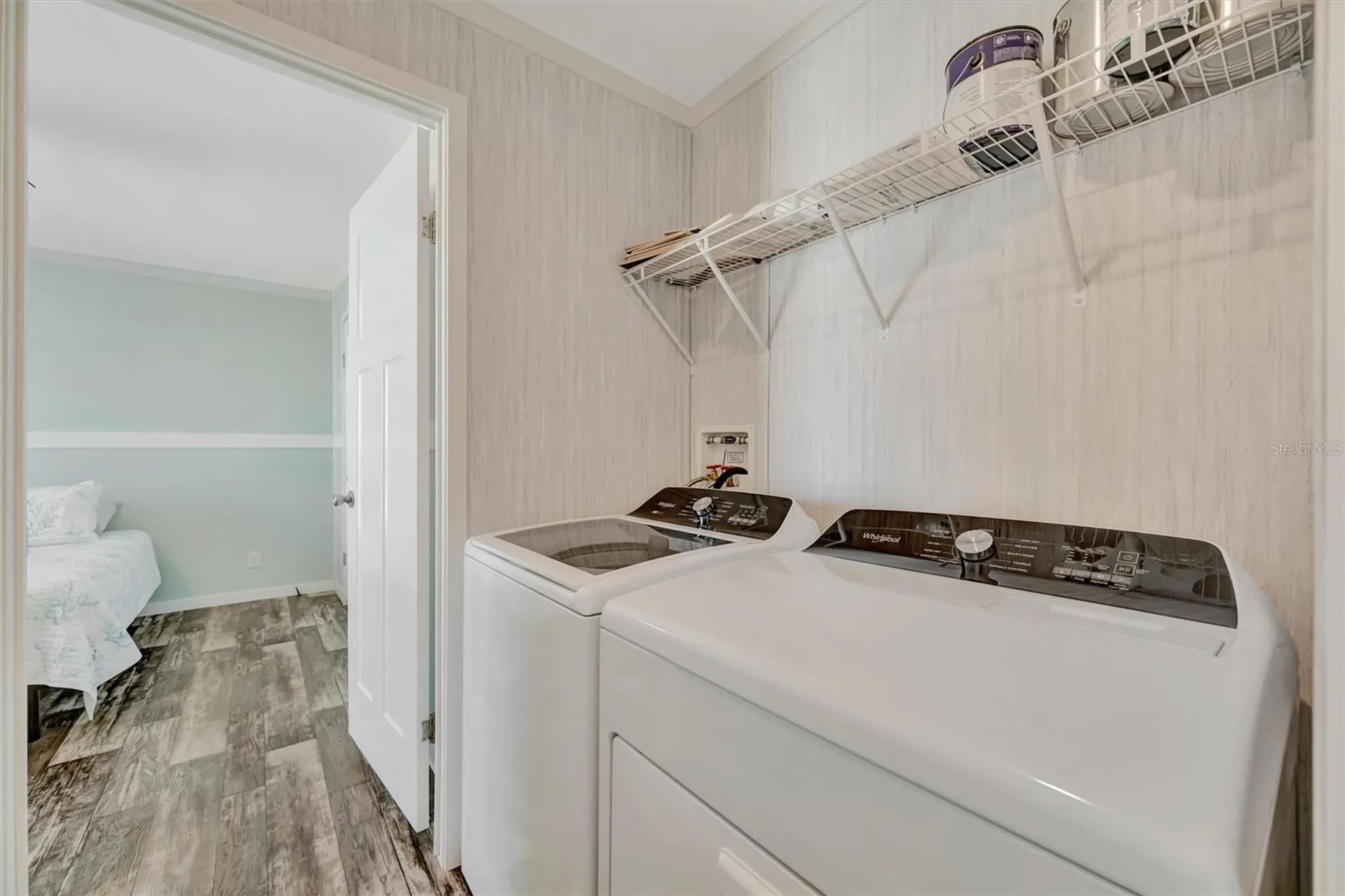 105 W Saint Johns Way Apollo Beach FL 33572