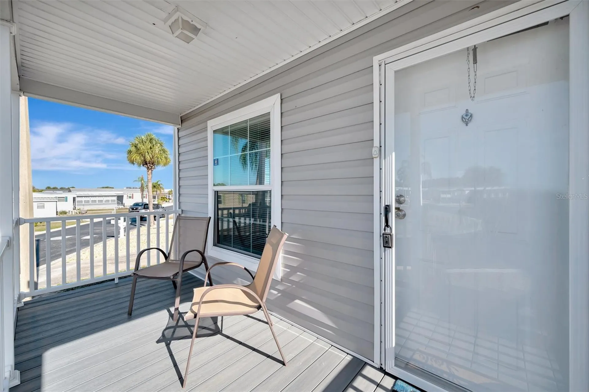 105 W Saint Johns Way Apollo Beach FL 33572