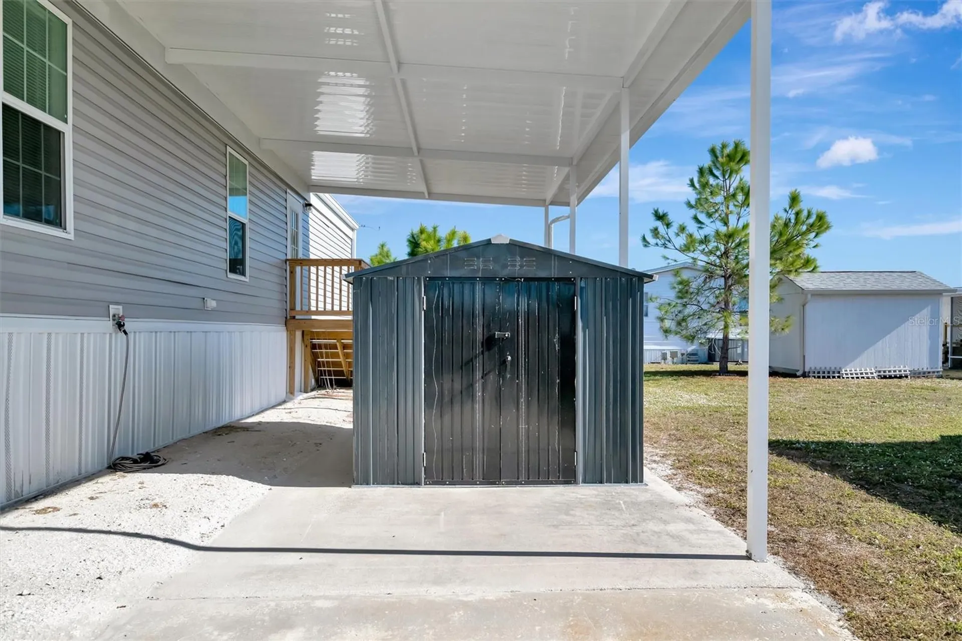 105 W Saint Johns Way Apollo Beach FL 33572