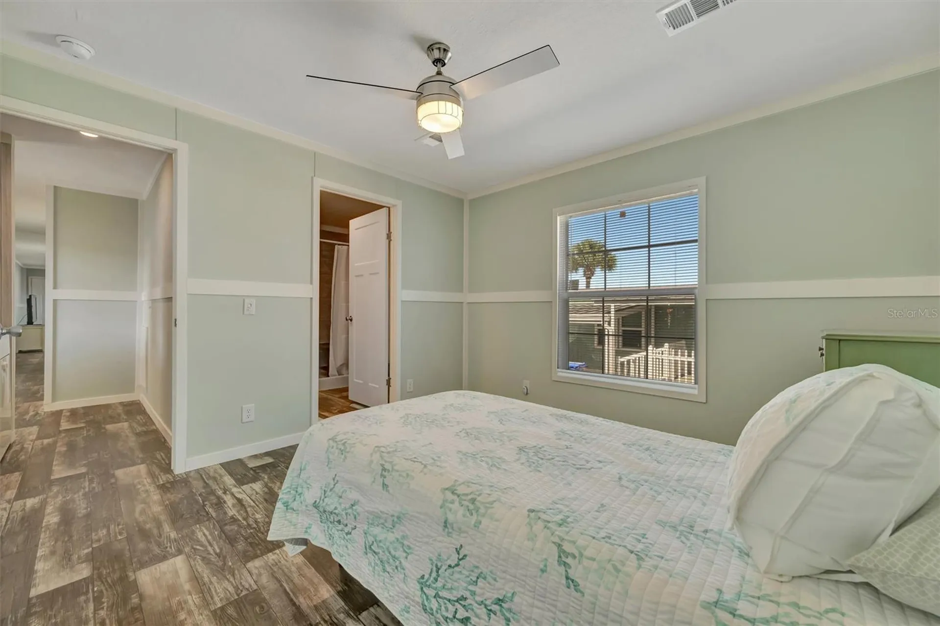 105 W Saint Johns Way Apollo Beach FL 33572