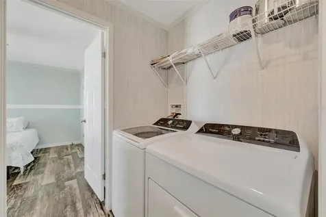 105 W Saint Johns Way Apollo Beach FL 33572